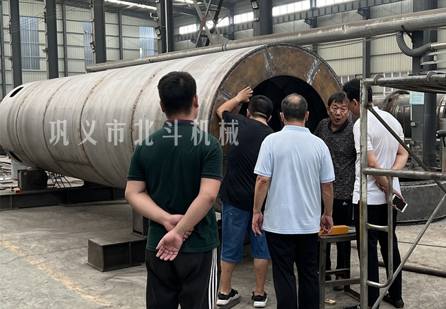 客户参观木材午夜免费高清软件生产制造现场