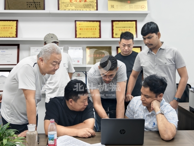 锁定合作仅为开端!非洲企业特意赴午夜看看福利视频验机